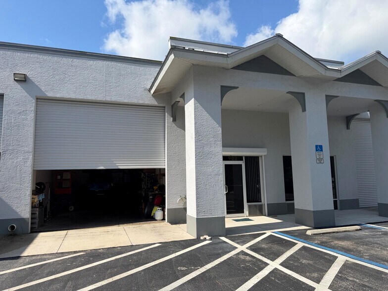 Primary Photo Of 3945 Tollhouse Dr, Naples Warehouse For Sale