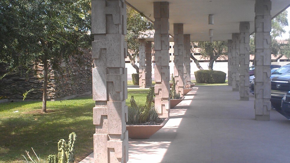 More Photos Of 201 W Indian School Rd, Phoenix Office For Lease