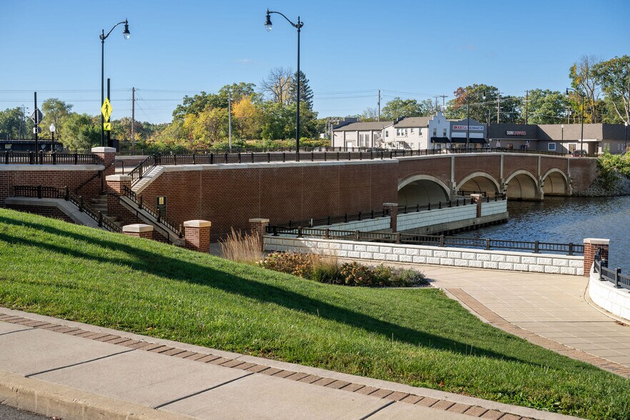 More Photos Of 230 Main St, Hobart Movie Radio TVStudio For Sale