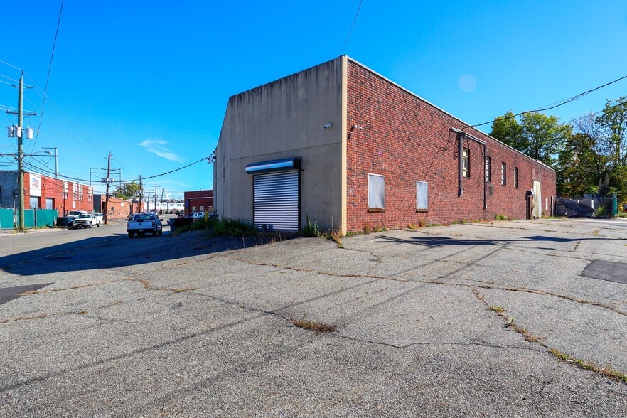 More Photos Of 15 Home Ter, Roselle Warehouse For Sale