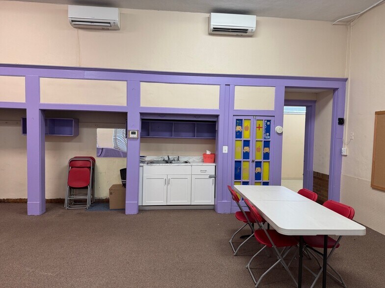More Photos Of 721 N Columbus St, Alexandria Schools For Lease