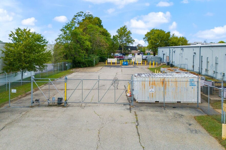 More Photos Of 2800 Diode Ln, Louisville Warehouse For Sale