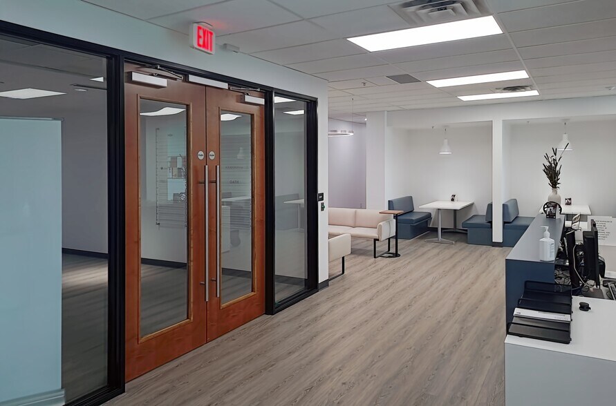 More Photos Of 303 Congressional Blvd, Carmel Coworking Space