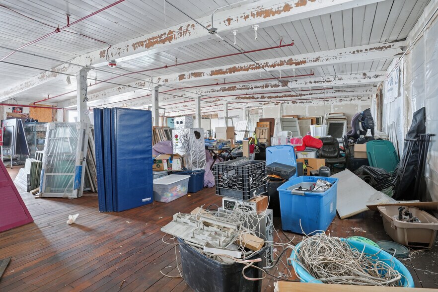 More Photos Of 120 Webster St, Pawtucket Manufacturing For Sale
