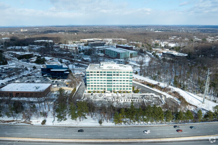 More Photos Of 11091 Sunset Hills Rd, Reston Office For Lease
