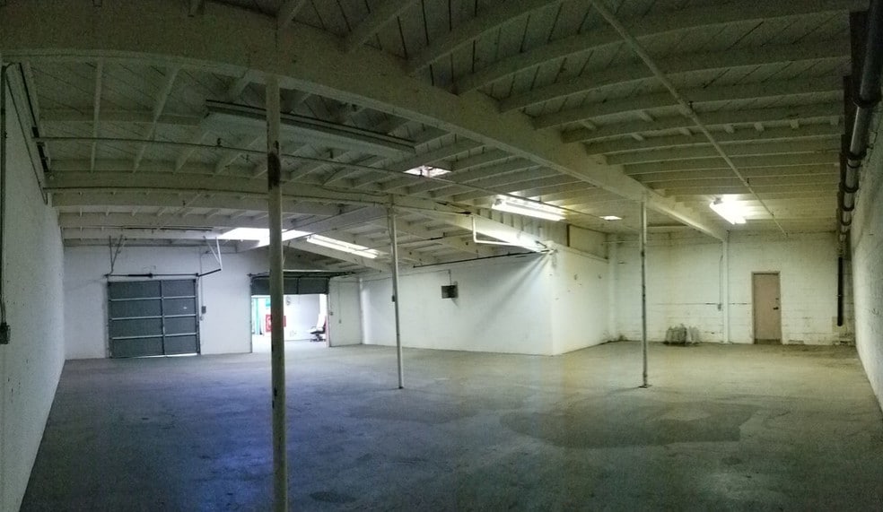 More Photos Of 1161-1165 Cushman Ave, San Diego Warehouse For Lease