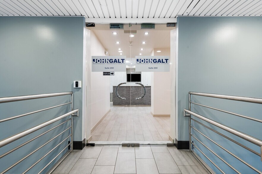 More Photos Of 3303 W Commercial Blvd, Fort Lauderdale Office For Sale