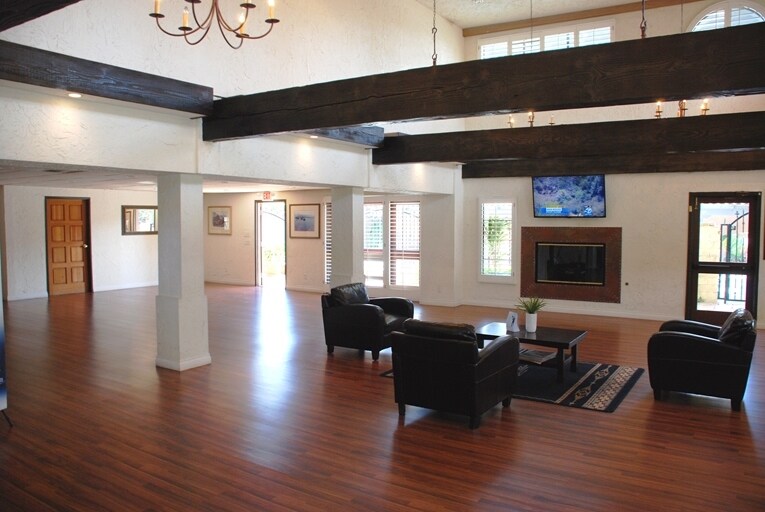 More Photos Of 1001 E Channel Islands Blvd, Oxnard Hotel For Sale