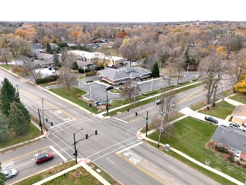 More Photos Of 170 N Mclean Blvd, Elgin Bank For Sale