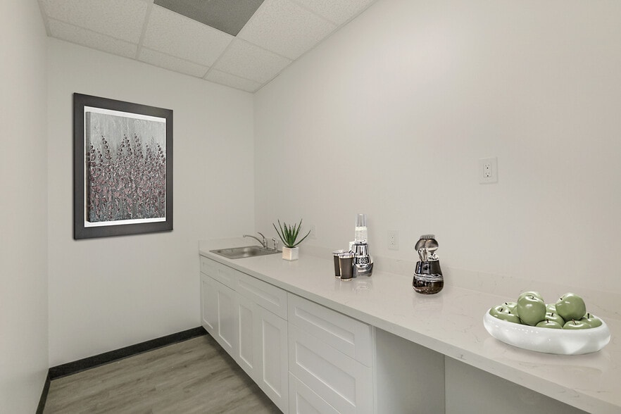 More Photos Of 3526-3530 Lang Rd, Houston Unknown For Lease