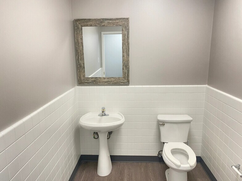 More Photos Of 1920 Monroe Dr NE, Atlanta Office For Lease
