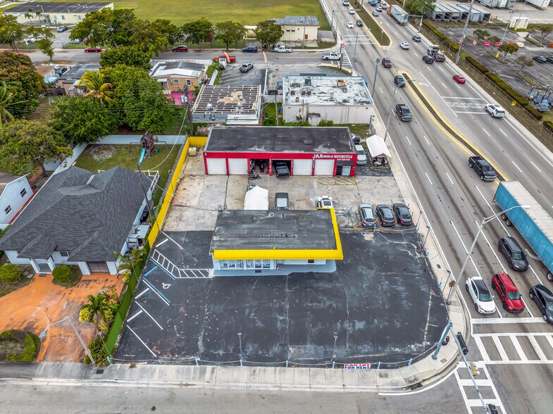 More Photos Of 5600 E 8th Ave, Hialeah Auto Dealership For Lease