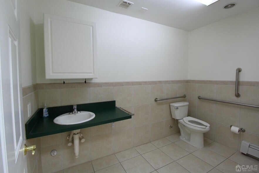 More Photos Of 637 Georges Rd, New Brunswick Medical For Sale