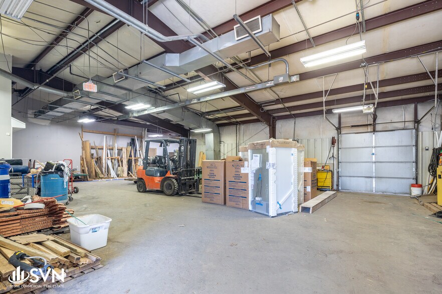 More Photos Of 700 E Loudon Ave, Lexington Manufacturing For Sale