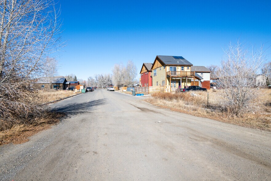 More Photos Of TBD South 6th St, Gunnison Land For Sale