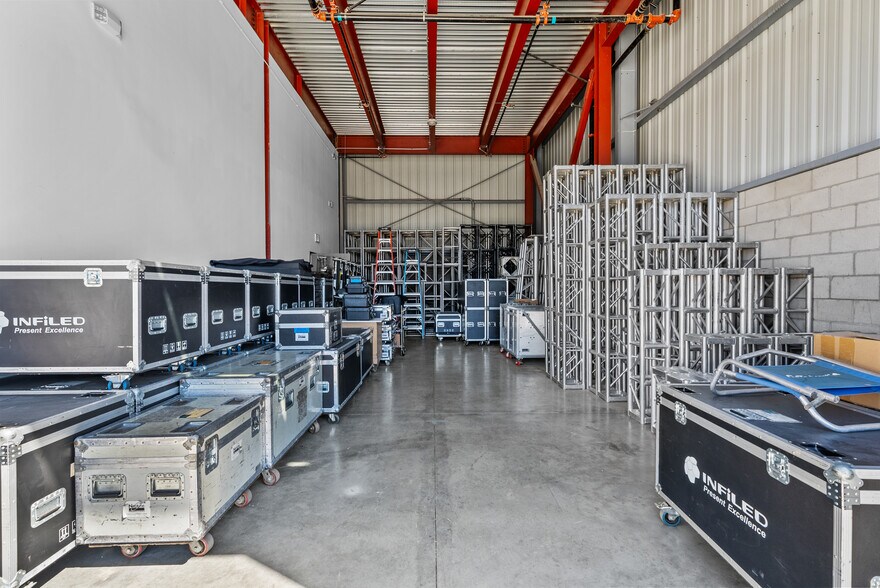 More Photos Of 8070 Webb Ave, North Hollywood Warehouse For Lease