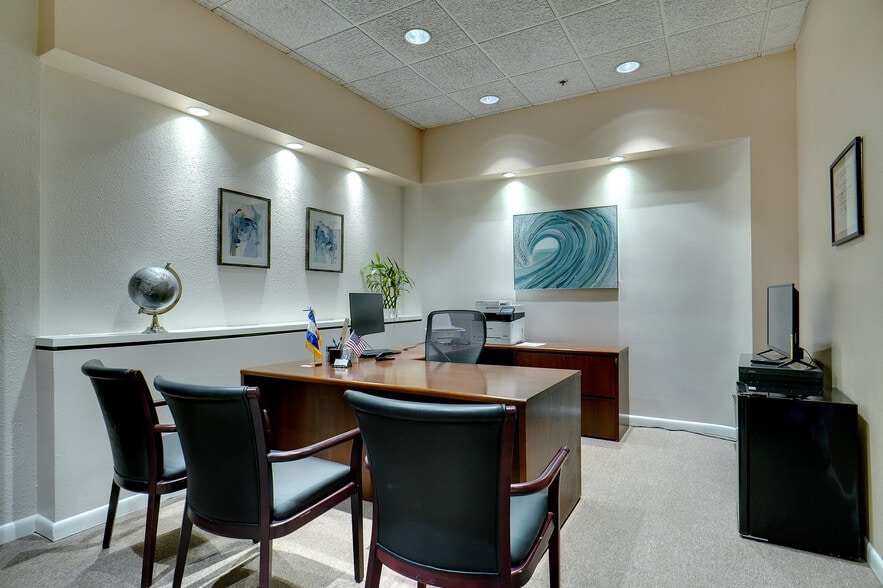 More Photos Of 6850 Manhattan Blvd, Fort Worth Medical For Lease