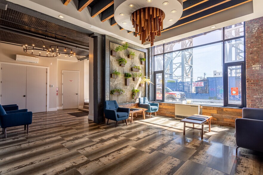 More Photos Of 51-69 9th St, Brooklyn Warehouse For Lease