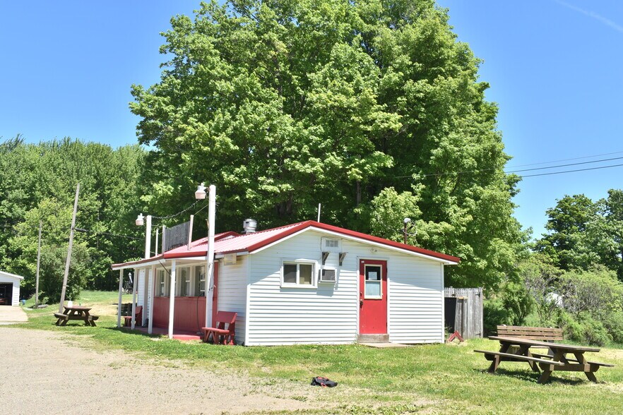 More Photos Of 8915 Route 6N, Albion Fast Food For Sale