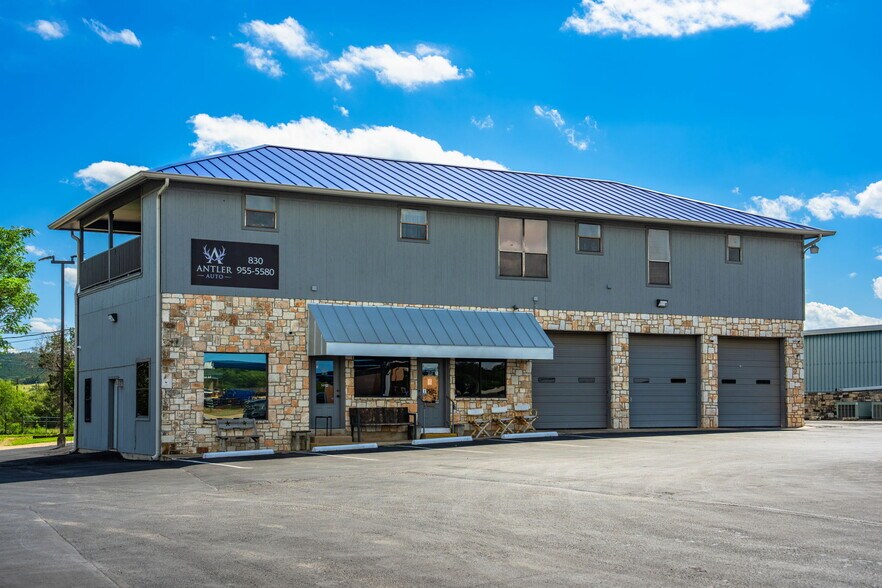 More Photos Of 1903 Junction Hwy, Kerrville Auto Repair For Sale