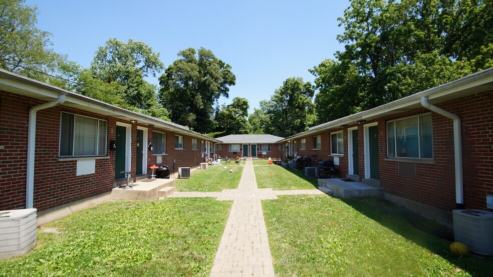 Primary Photo Of 1209 Chambers Rd, Ferguson Apartments For Sale