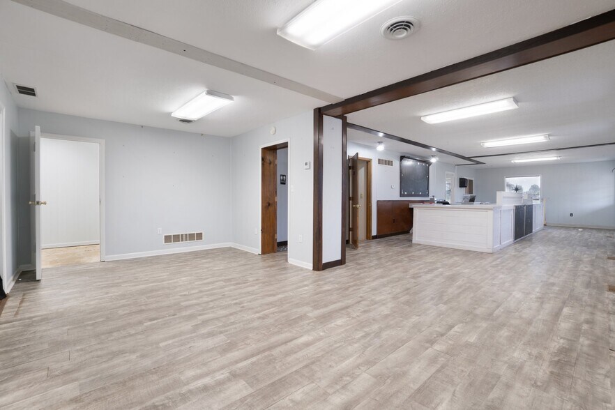 More Photos Of 403 Charles Cook Plz, New Haven Office For Sale