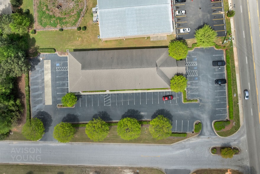 More Photos Of 100 Jimmy Love Ln, Columbia Medical For Sale