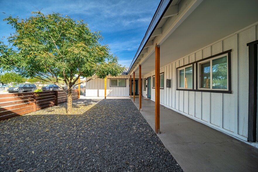 More Photos Of 825 E Missouri Ave, Phoenix Apartments For Sale