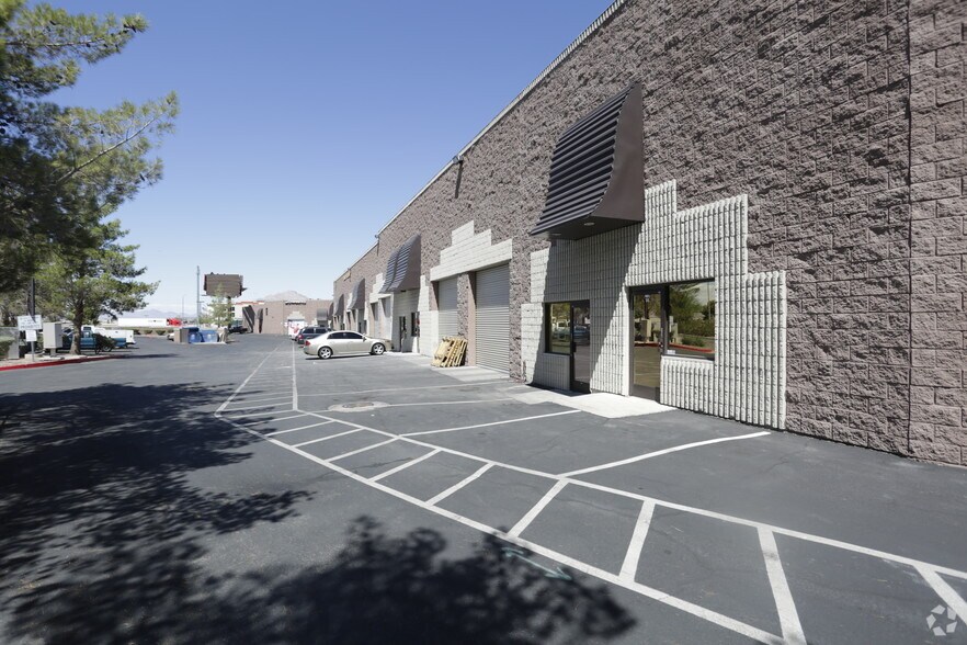 More Photos Of 1000 N Stephanie Pl, Henderson Warehouse For Lease