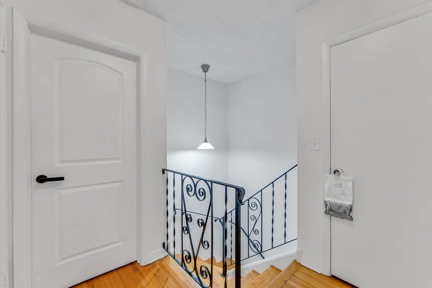 More Photos Of 4801 University Dr, Coral Gables Apartments For Sale