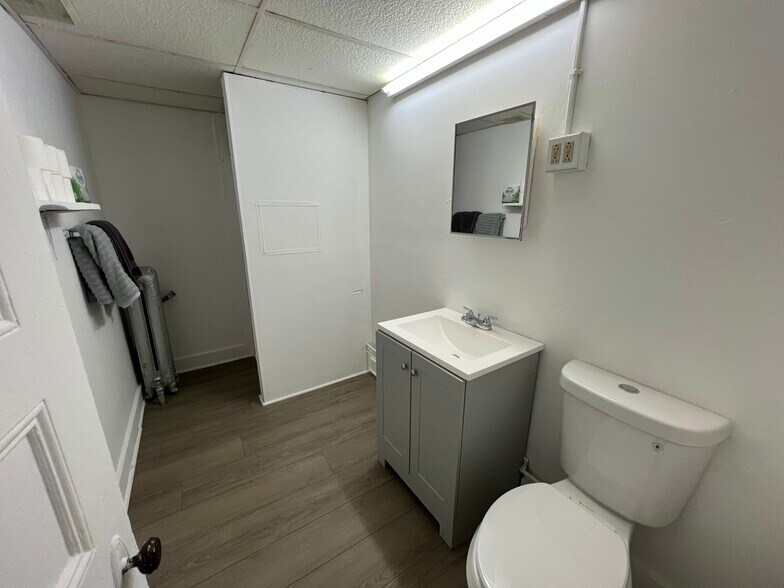 More Photos Of 408 James St, Syracuse Apartments For Sale