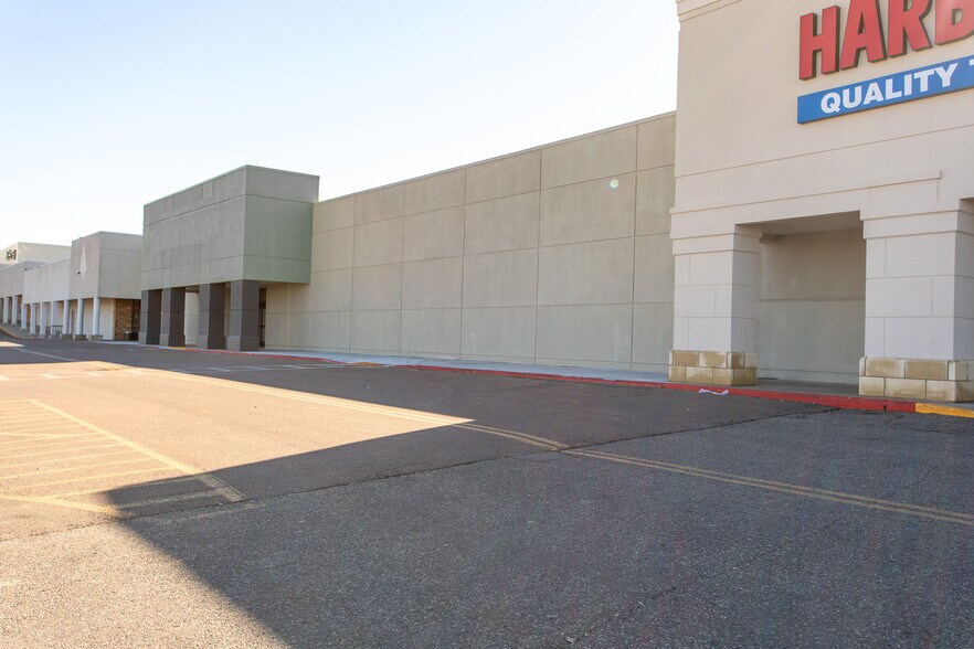 More Photos Of 1200 10th Ave S, Great Falls General Retail For Lease