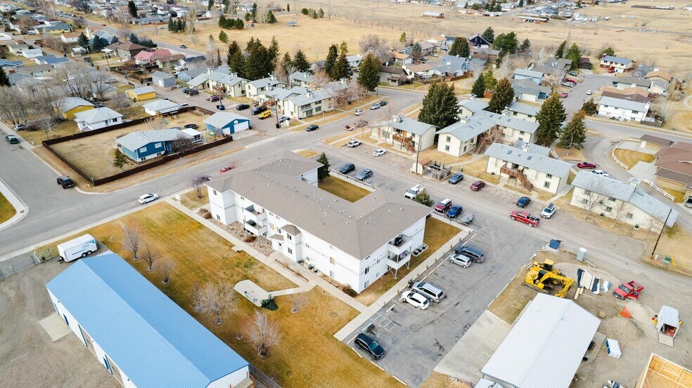 More Photos Of 305 46th St N, Great Falls Apartments For Sale