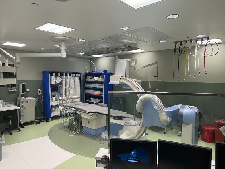 More Photos Of 77 S Dobson Rd, Chandler Office For Sale