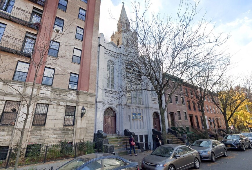 More Photos Of 40 Greene Ave, Brooklyn Movie Theatre For Sale