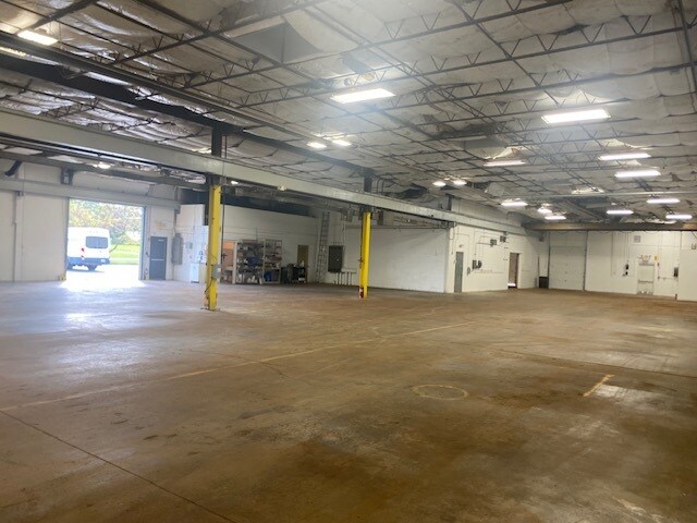 More Photos Of 8420 South Ave, Youngstown Manufacturing For Sale