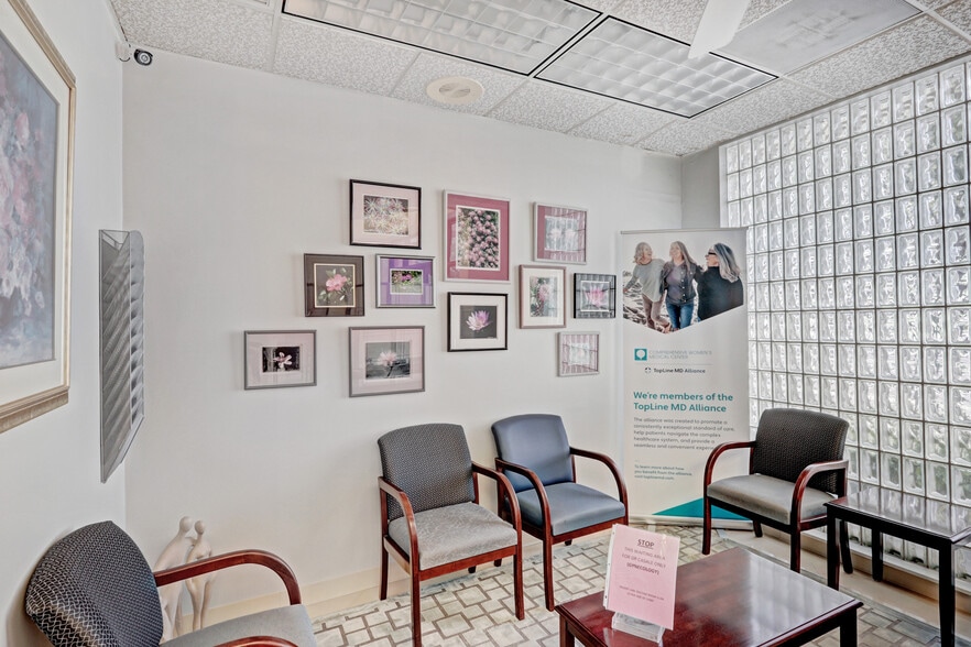 More Photos Of 3537 Forest Hill Blvd, West Palm Beach Medical For Lease