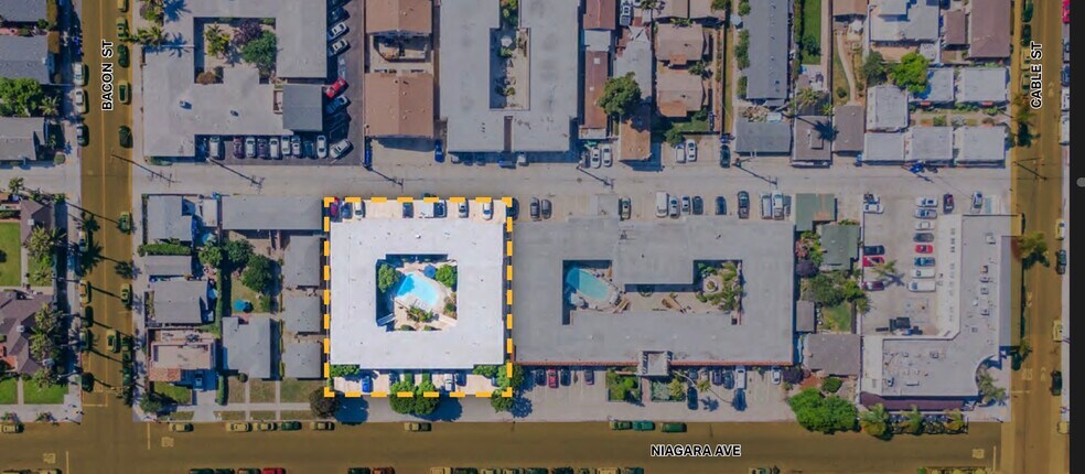 More Photos Of 4935 Niagara Ave, San Diego Apartments For Sale