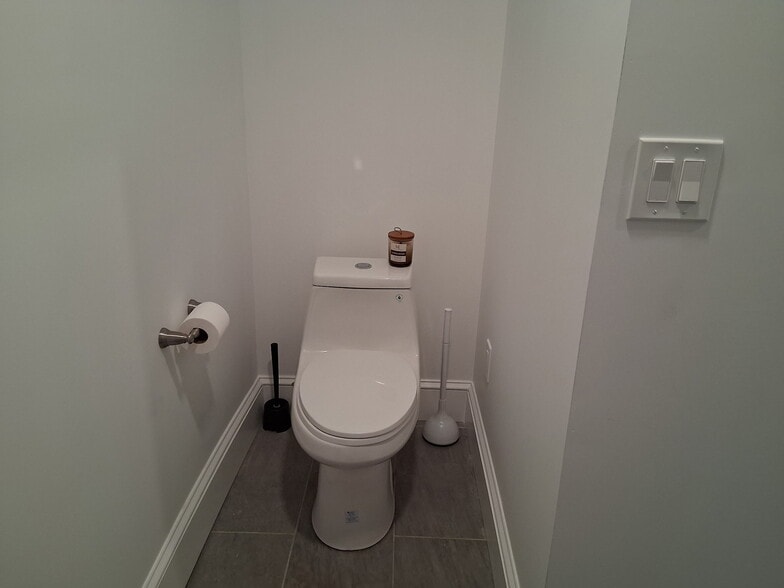 More Photos Of 119 Water St, Stonington Apartments For Sale