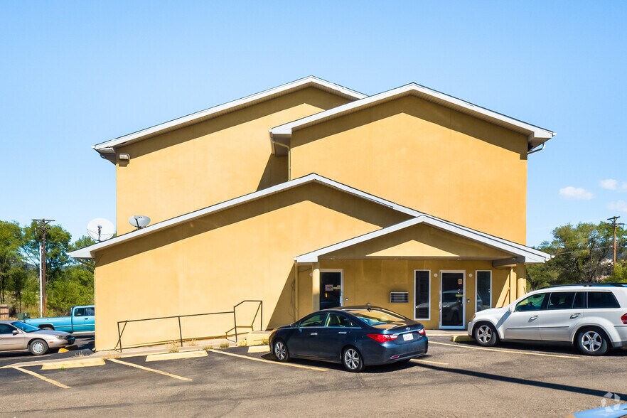 More Photos Of 1610 Cedar St, Raton Hotel For Sale