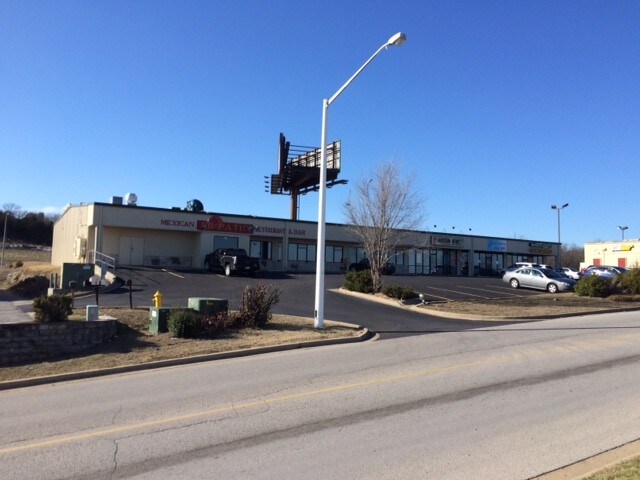 Primary Photo Of 165 Southtowne Blvd, Hollister Storefront For Sale