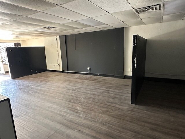 More Photos Of 815 W Jefferson Blvd, Dallas General Retail For Lease