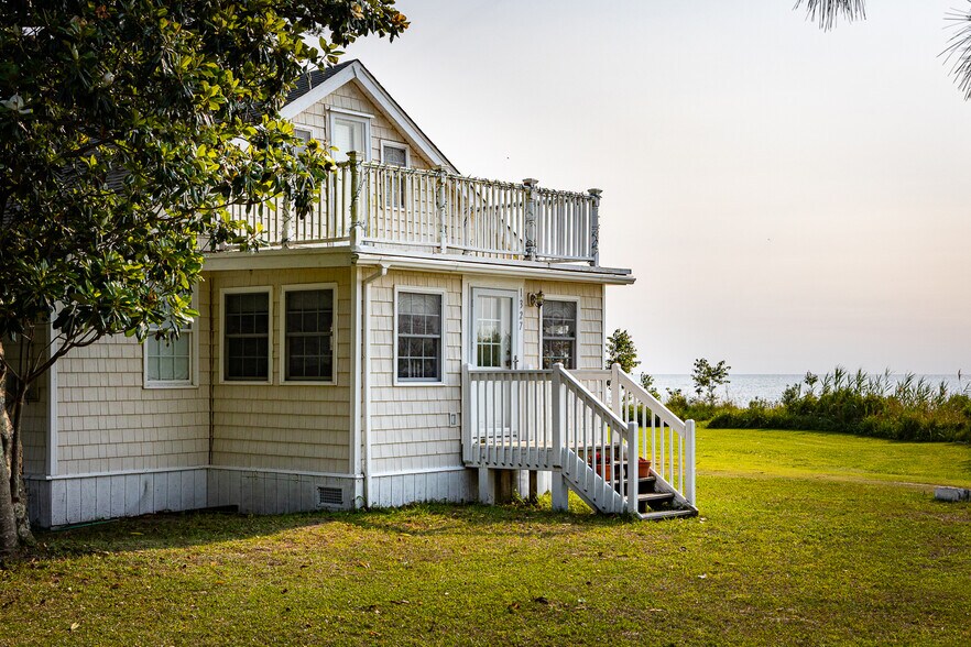 More Photos Of 1327 W Kitty Hawk Rd, Kitty Hawk Land For Sale