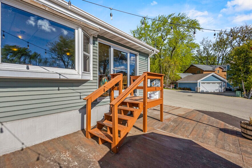 More Photos Of N4111 S Lakeshore Dr, Markesan Restaurant For Sale