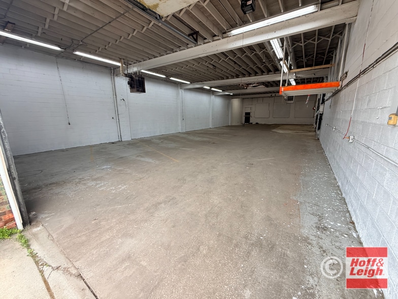 More Photos Of 2419-2435 St Clair Ave, Cleveland Warehouse For Lease