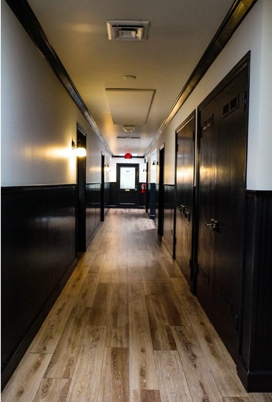 More Photos Of 3331 NE Sandy Blvd, Portland Storefront Retail Office For Sale