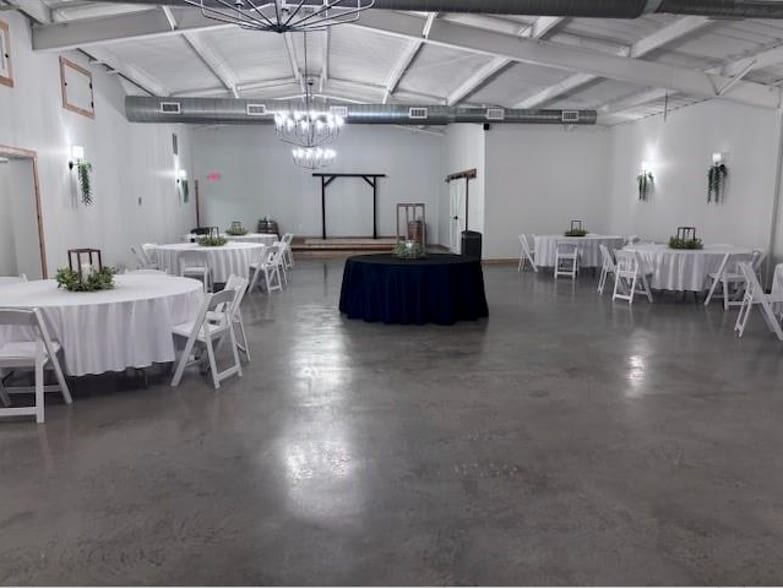 More Photos Of 1212 Packing House rd, Graham Flex For Sale