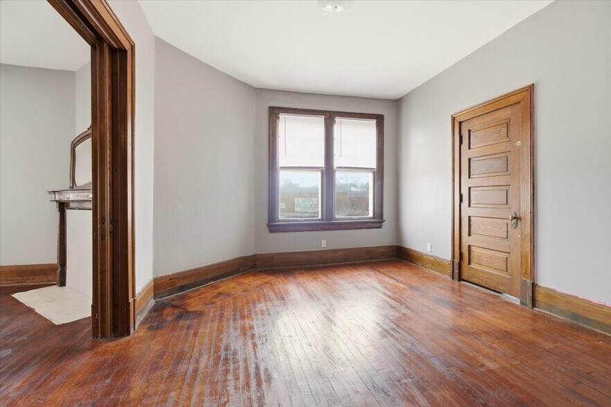 More Photos Of 283 Park Ave W, Mansfield Apartments For Sale