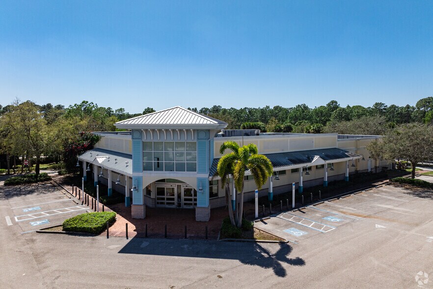 More Photos Of 12955 Collier Blvd, Naples Drugstore For Lease