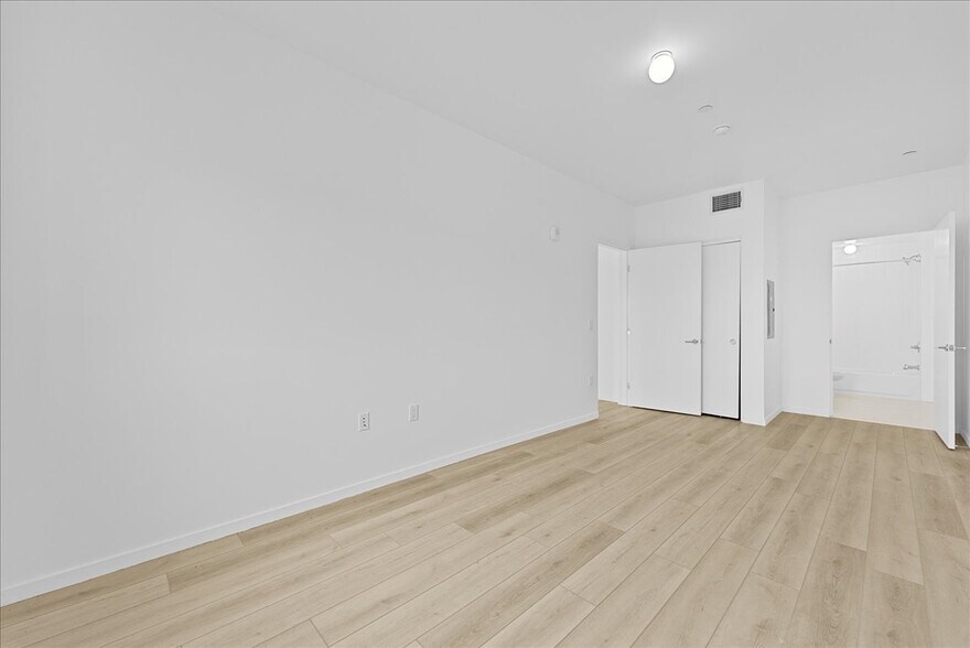 More Photos Of 636 N Juanita Ave, Los Angeles Apartments For Sale